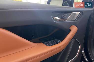 Внедорожник / Кроссовер Jaguar I-Pace 2019 в 