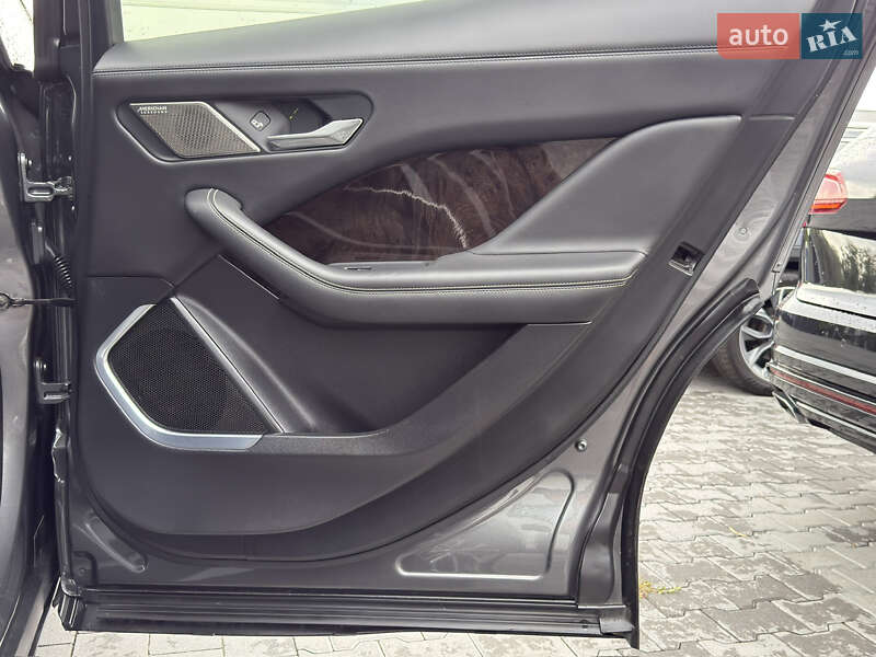 Внедорожник / Кроссовер Jaguar I-Pace 2018 в Черновцах