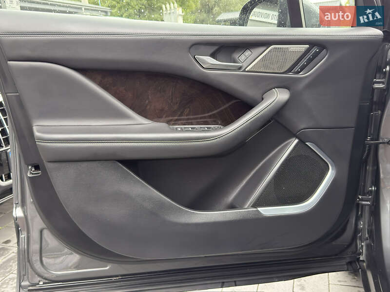 Внедорожник / Кроссовер Jaguar I-Pace 2018 в Черновцах