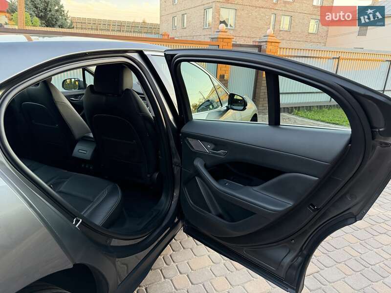 Внедорожник / Кроссовер Jaguar I-Pace 2019 в Черновцах