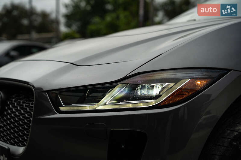 Позашляховик / Кросовер Jaguar I-Pace 2018 в Чернівцях