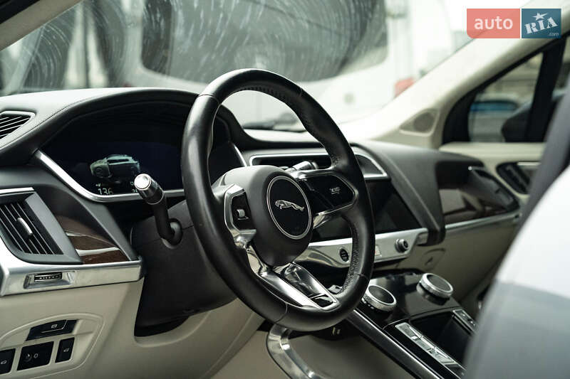 Позашляховик / Кросовер Jaguar I-Pace 2018 в Чернівцях
