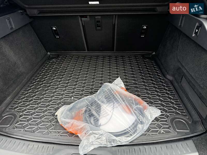 Внедорожник / Кроссовер Jaguar I-Pace 2023 в Киеве фото 44 Внедорожник / Кроссовер Jaguar I-Pace 2023 в Киеве