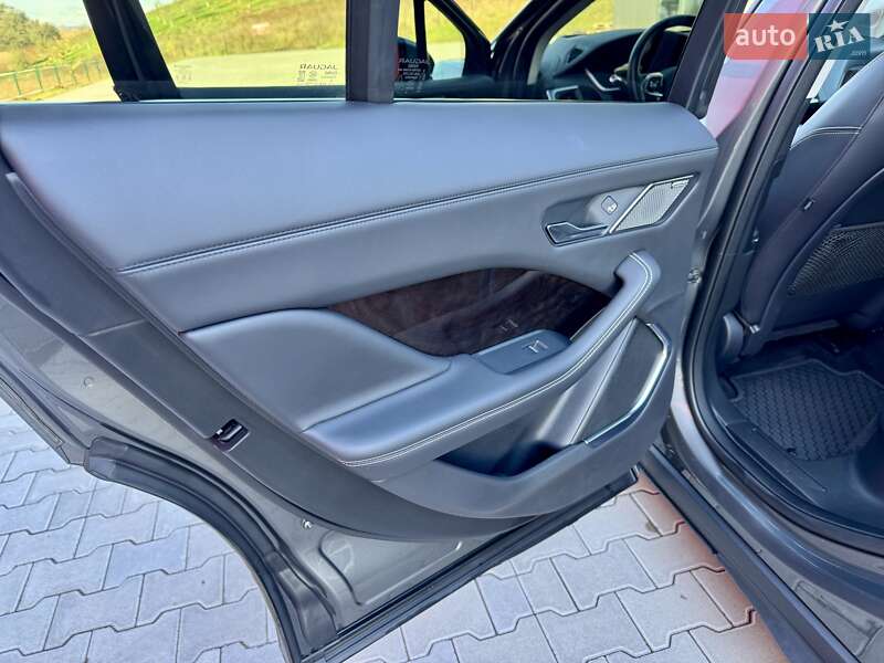 Позашляховик / Кросовер Jaguar I-Pace 2019 в Чернівцях