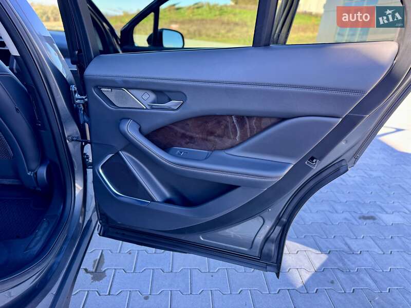 Позашляховик / Кросовер Jaguar I-Pace 2019 в Чернівцях