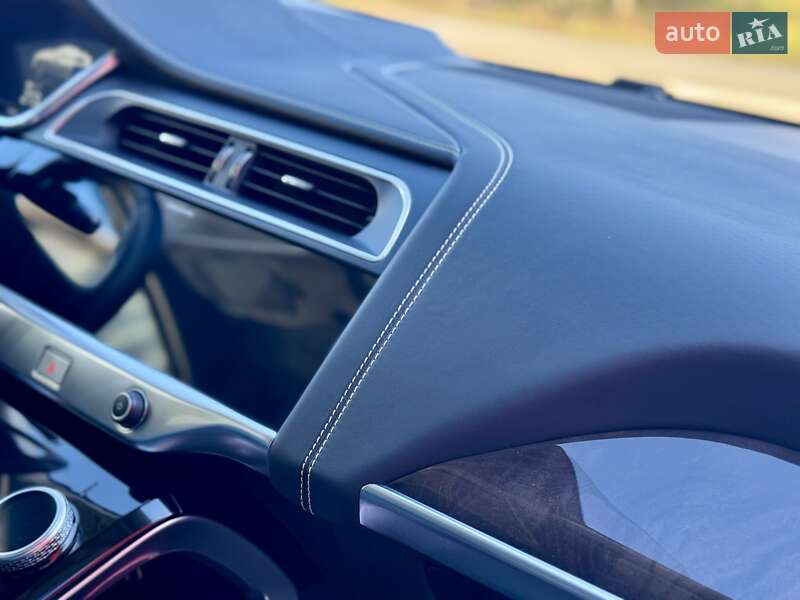 Позашляховик / Кросовер Jaguar I-Pace 2019 в Чернівцях