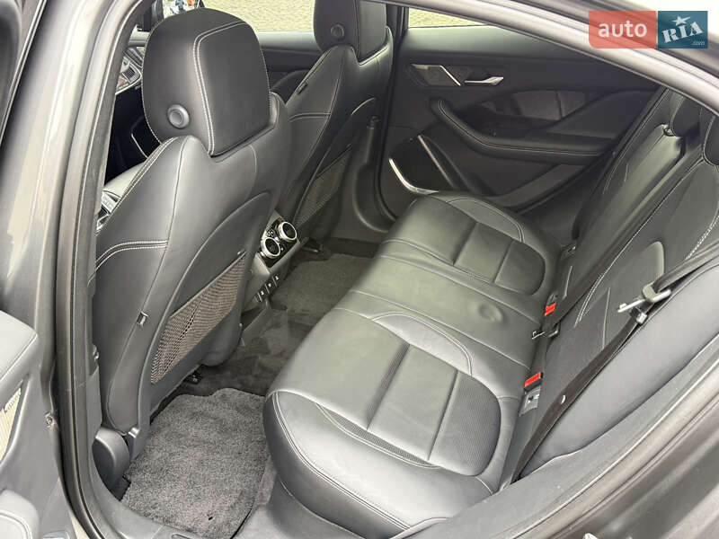 Внедорожник / Кроссовер Jaguar I-Pace 2018 в Черновцах фото 41 Внедорожник / Кроссовер Jaguar I-Pace 2018 в Черновцах