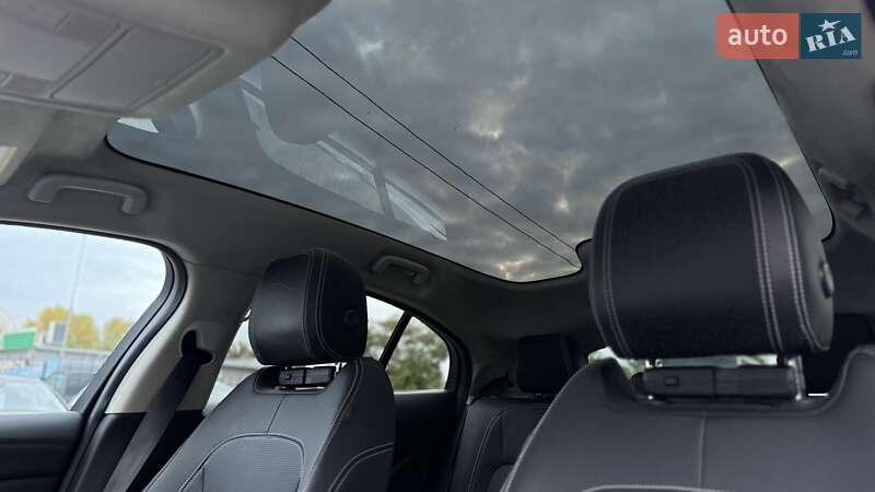 Позашляховик / Кросовер Jaguar I-Pace 2019 в Києві