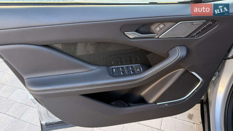 Внедорожник / Кроссовер Jaguar I-Pace 2019 в Львове фото 17 Внедорожник / Кроссовер Jaguar I-Pace 2019 в Львове