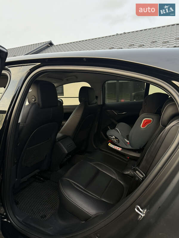 Внедорожник / Кроссовер Jaguar I-Pace 2019 в Вараше фото 42 Внедорожник / Кроссовер Jaguar I-Pace 2019 в Вараше