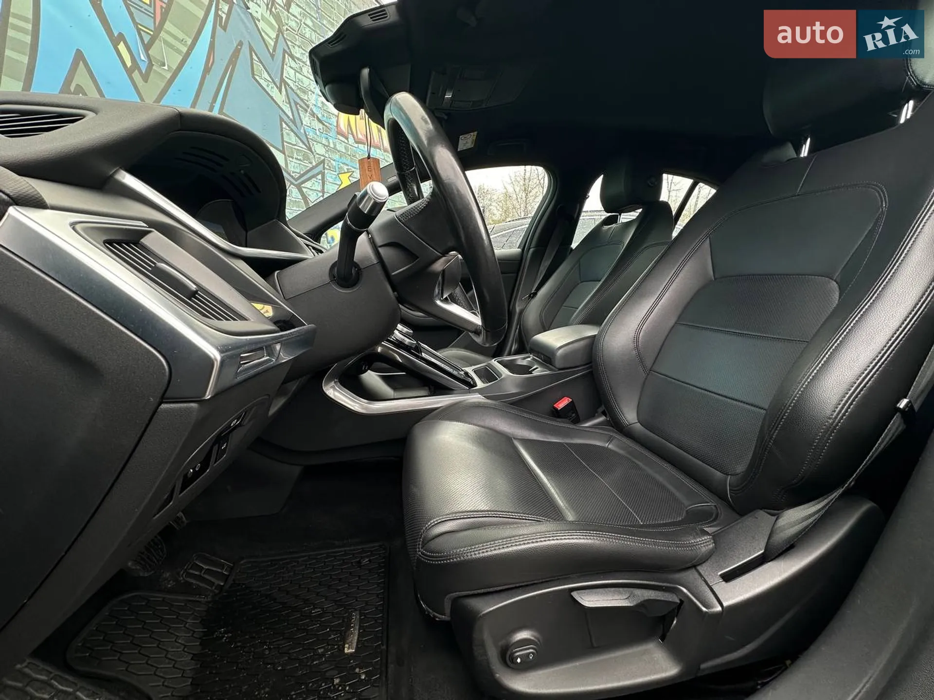 2019 Jaguar I-Pace - мініатюра 8