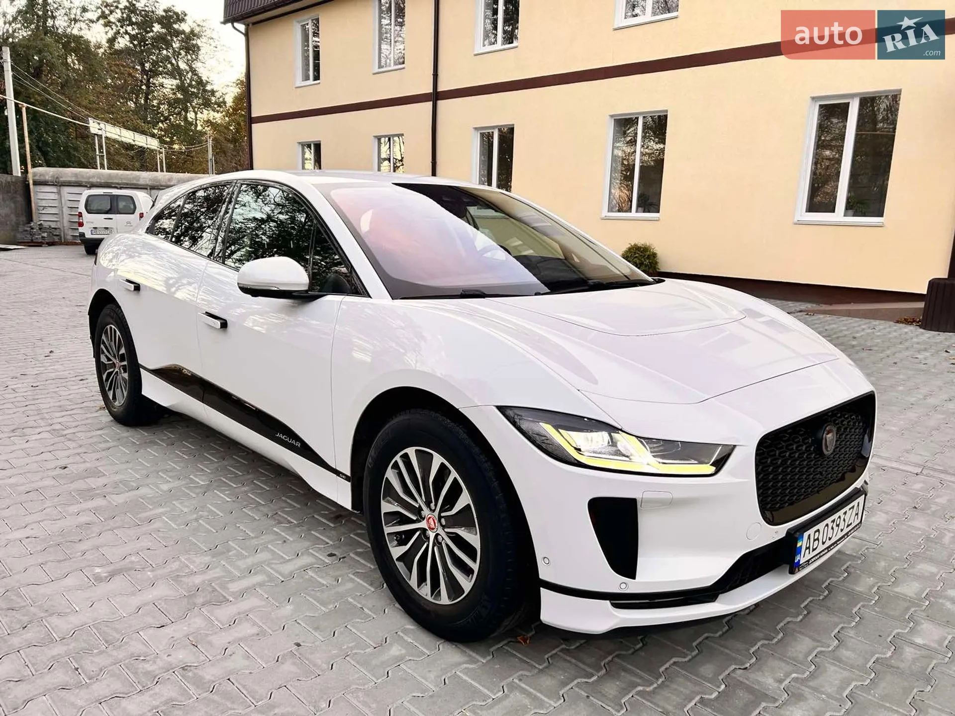 2019 Jaguar I-Pace - мініатюра 3