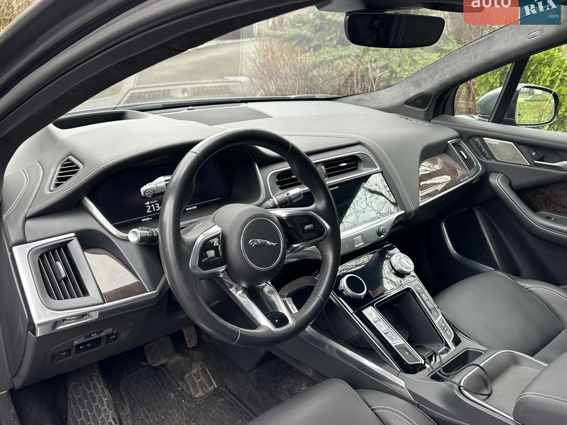 2019 Jaguar I-Pace - мініатюра 17