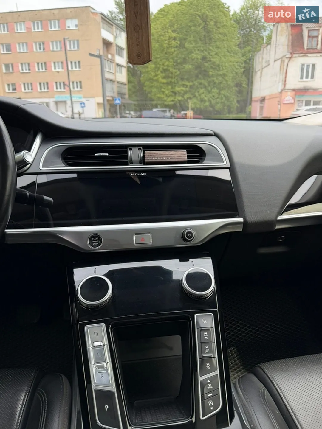 2019 Jaguar I-Pace - мініатюра 11