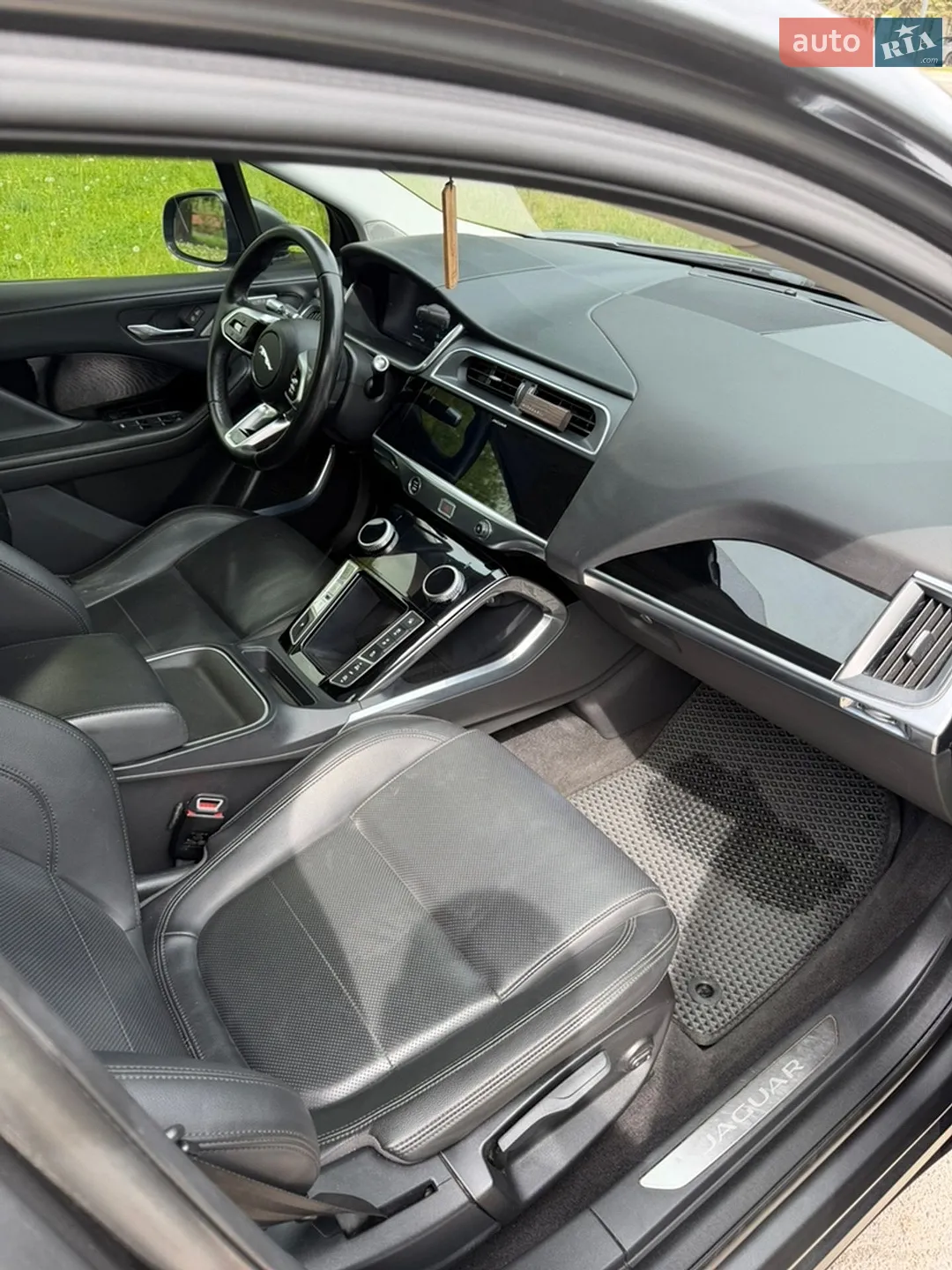 2019 Jaguar I-Pace - мініатюра 23