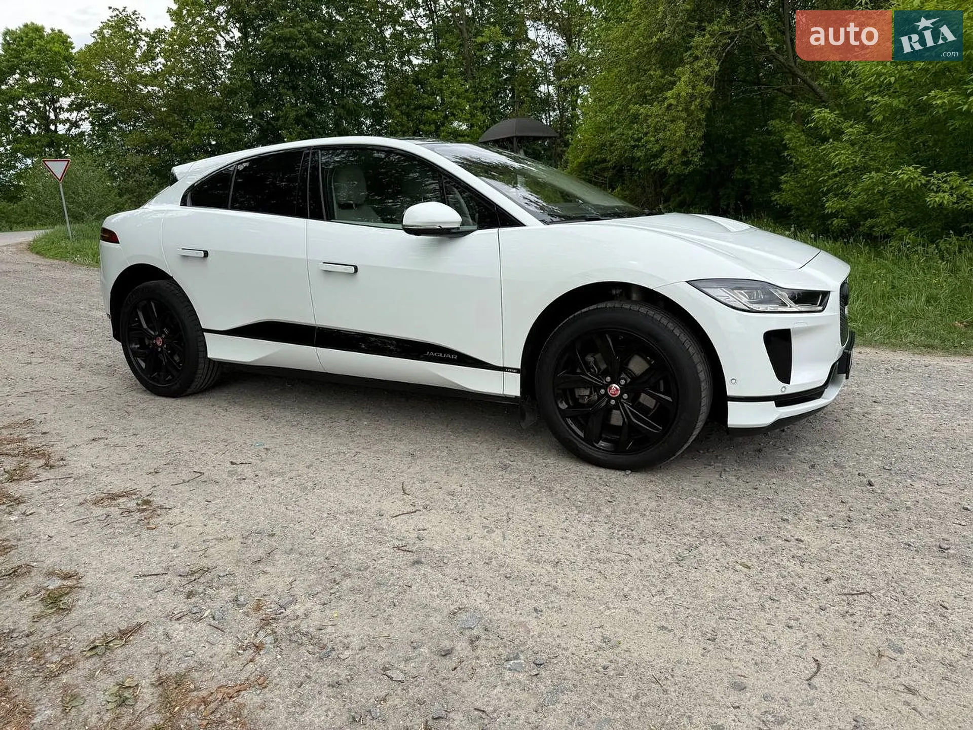2019 Jaguar I-Pace - мініатюра 4