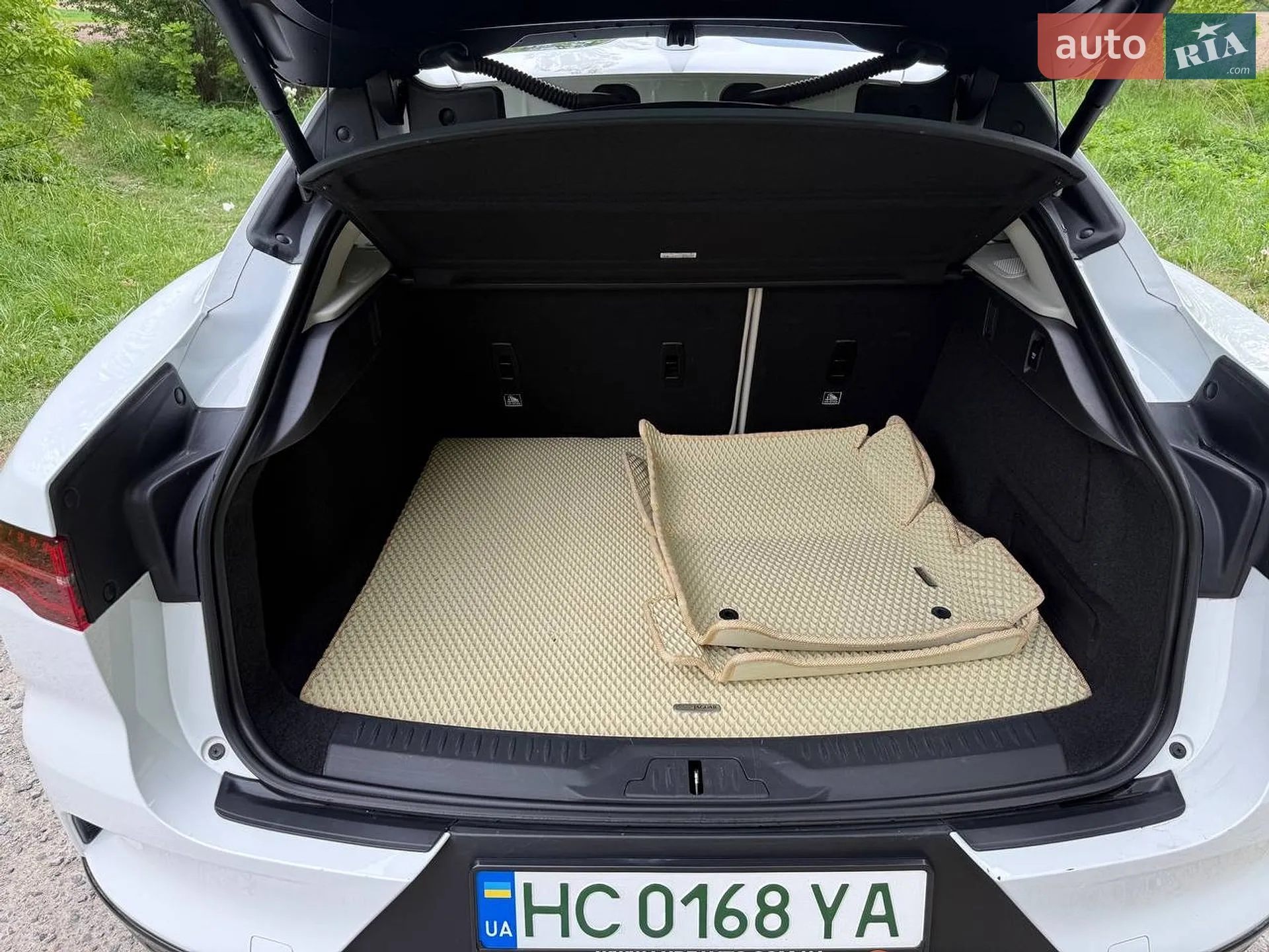 2019 Jaguar I-Pace - мініатюра 11