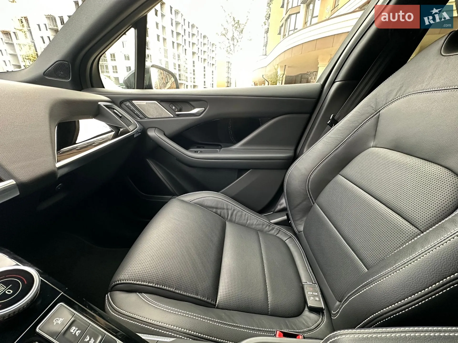 2020 Jaguar I-Pace - мініатюра 34