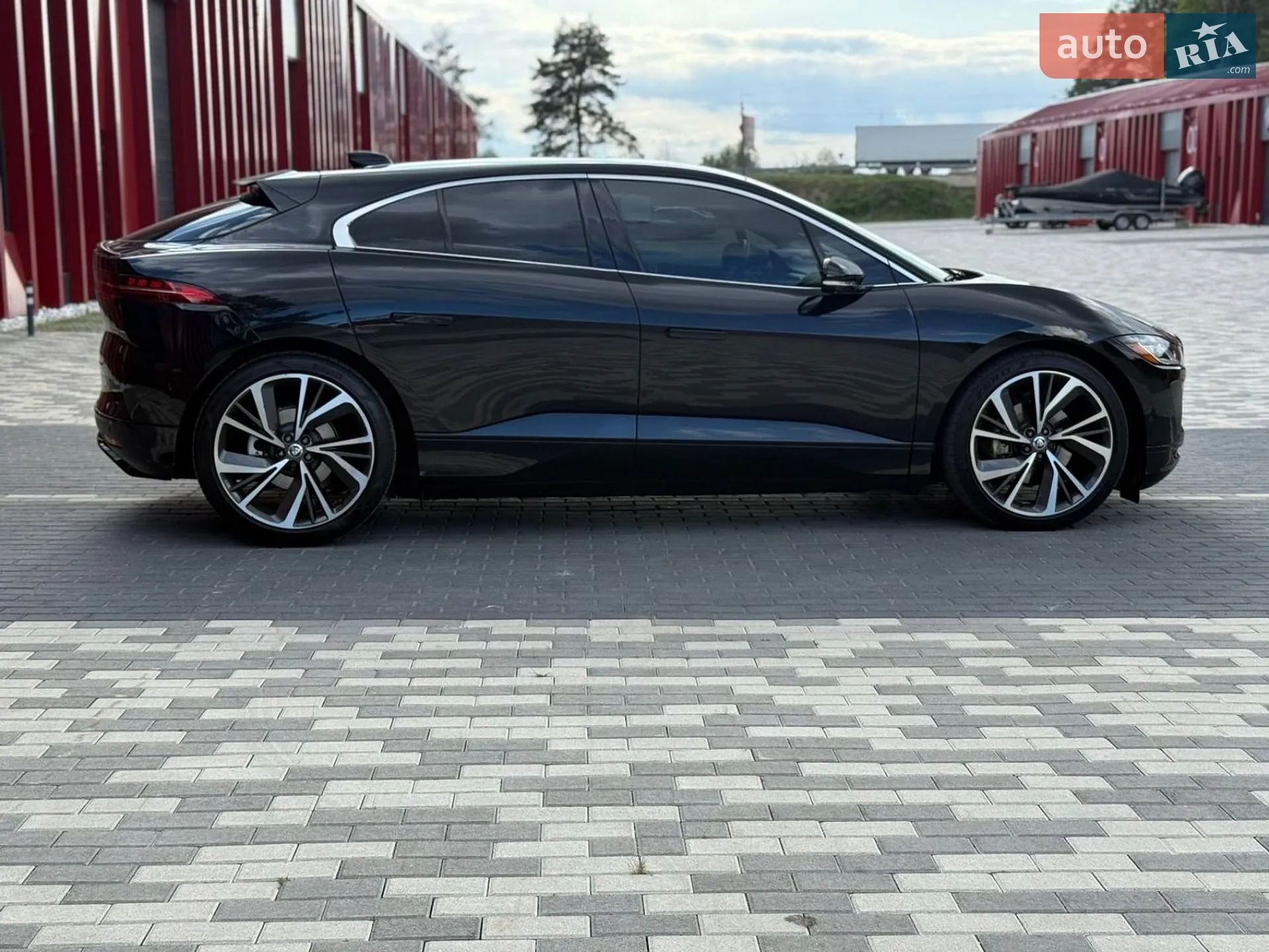 Jaguar I-Pace 2023 VIN SADHM2S1XR1632220 фото оголошення 5 з 13