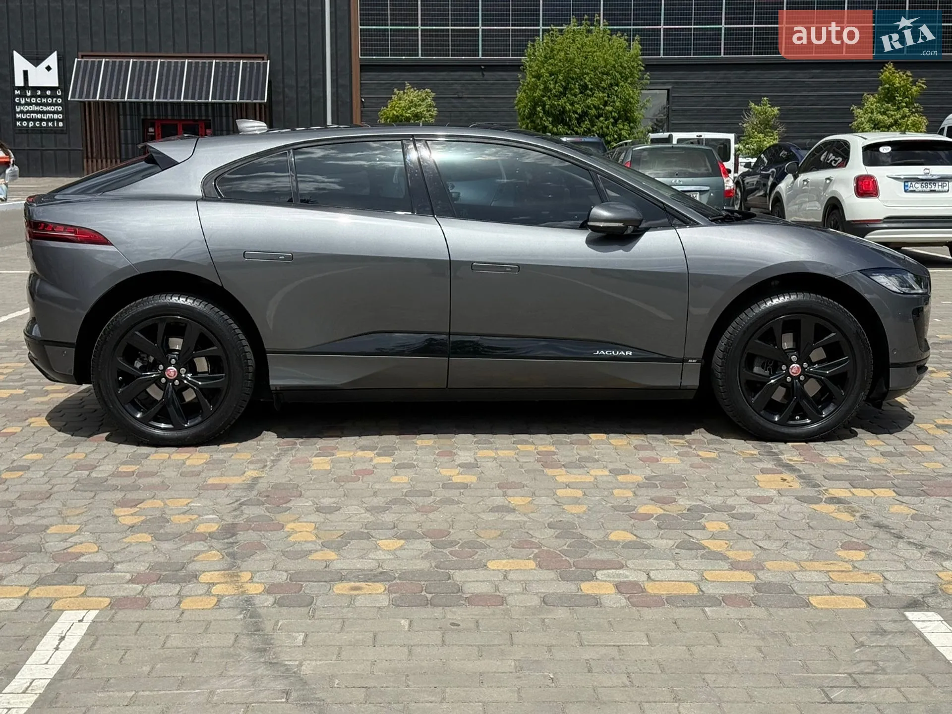 2019 Jaguar I-Pace - мініатюра 12