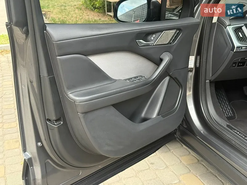 Jaguar I-Pace 2019 VIN SADHA2B17K1F69613 фото оголошення 29 з 71