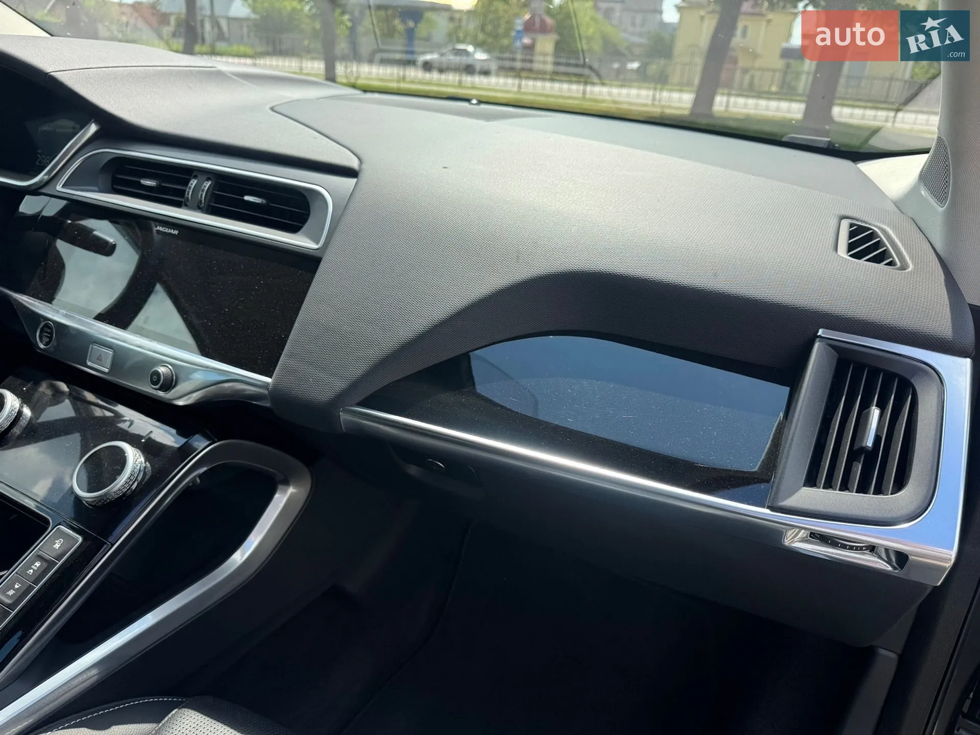 2019 Jaguar I-Pace - мініатюра 35