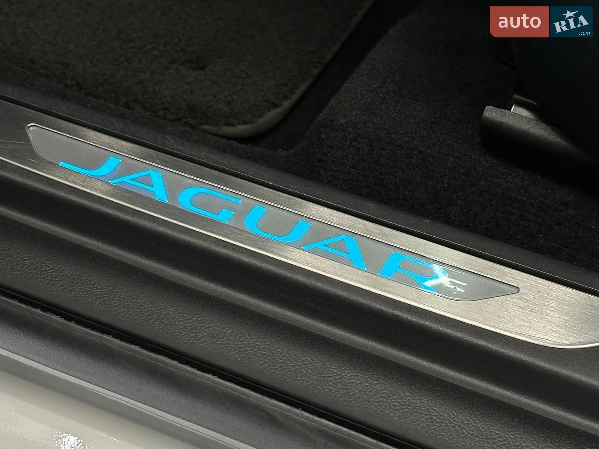 2019 Jaguar I-Pace - мініатюра 11