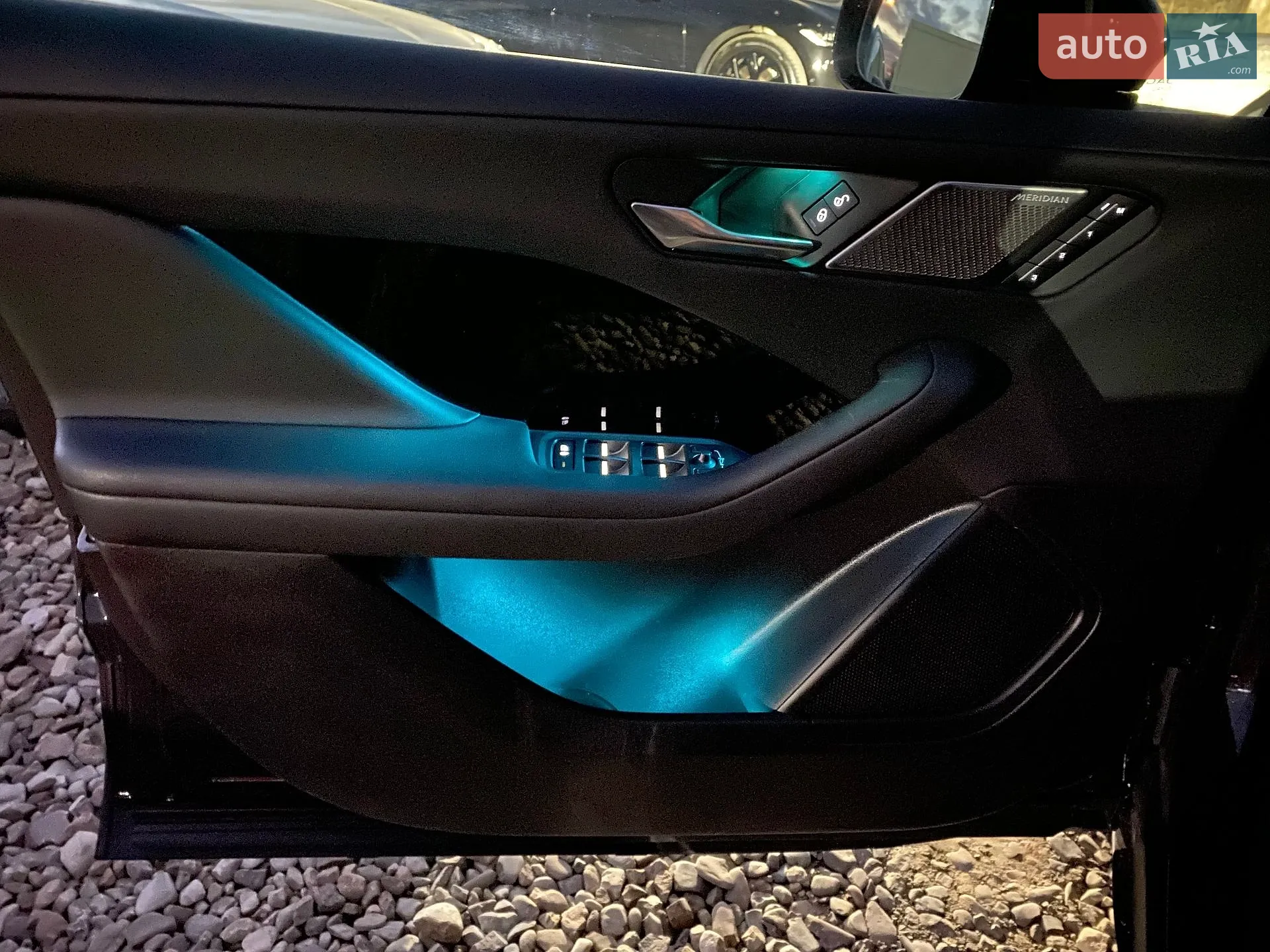 2019 Jaguar I-Pace - мініатюра 4