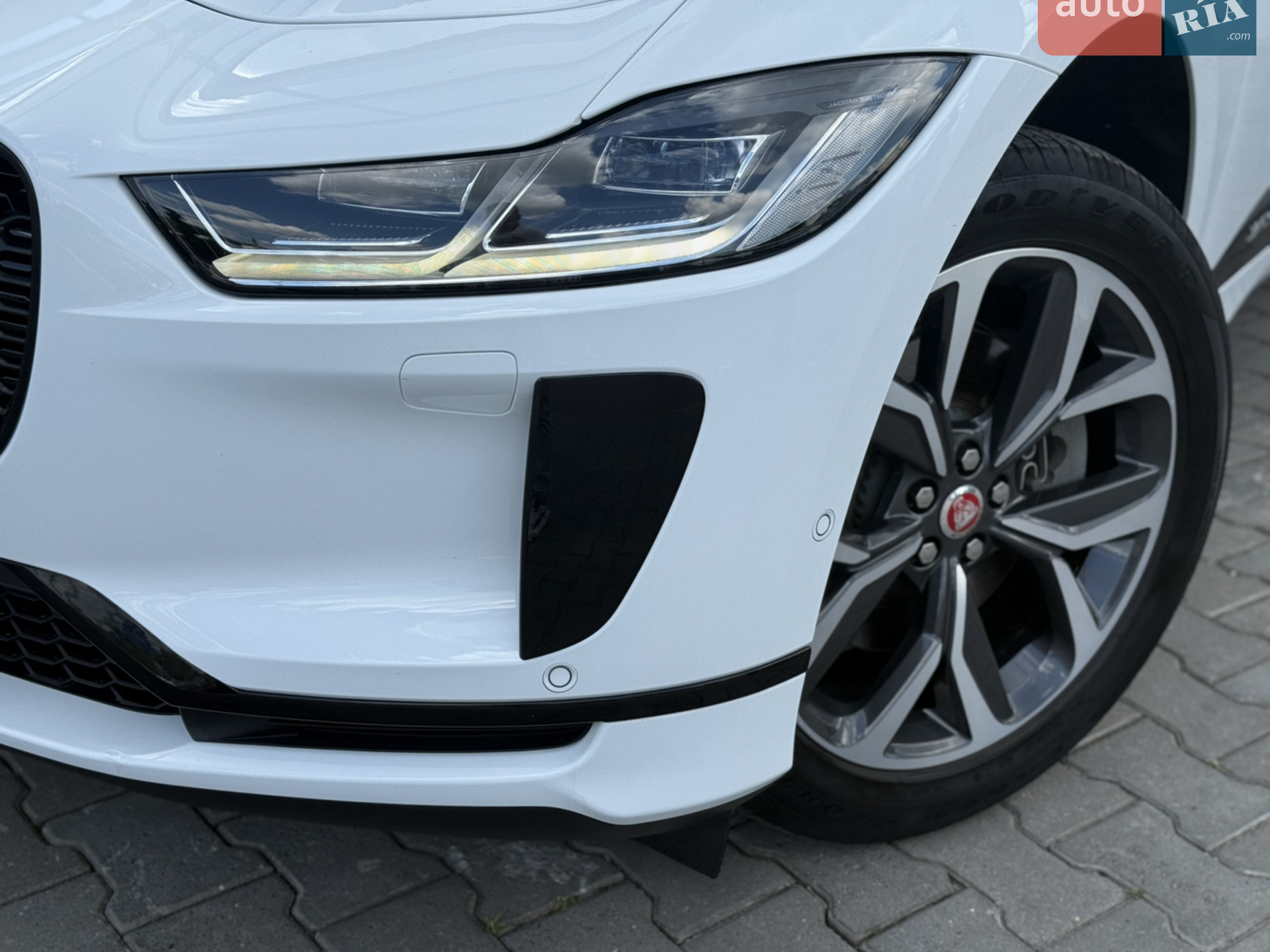 2020 Jaguar I-Pace - мініатюра 2