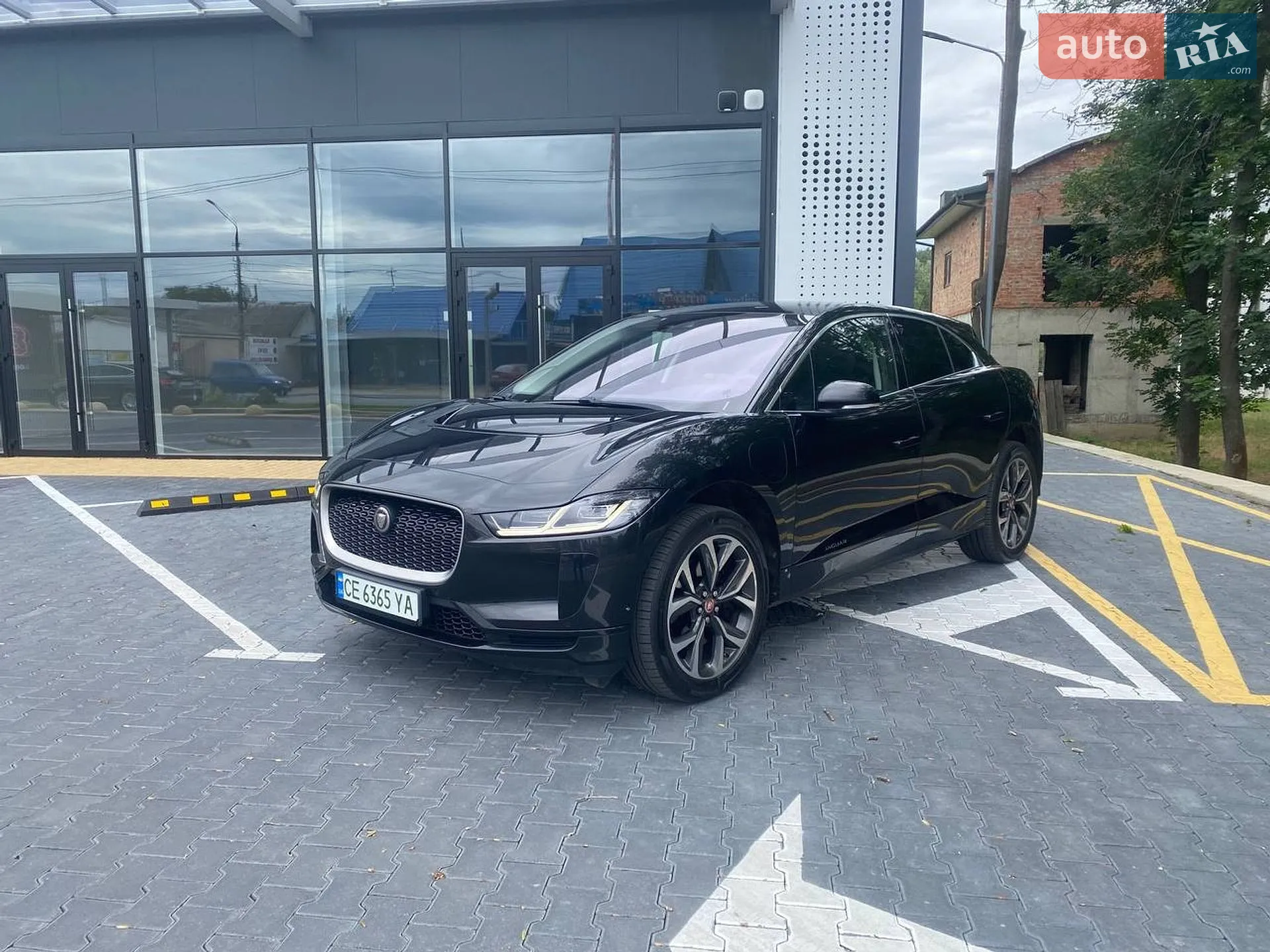 2019 Jaguar I-Pace - мініатюра 3