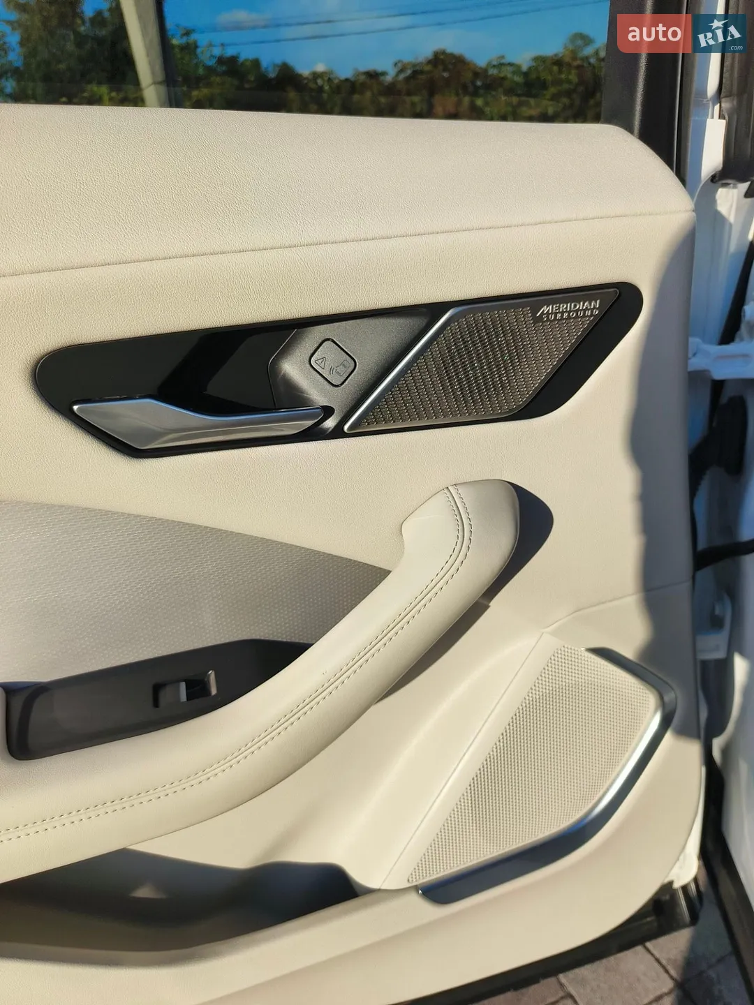 2019 Jaguar I-Pace - мініатюра 9