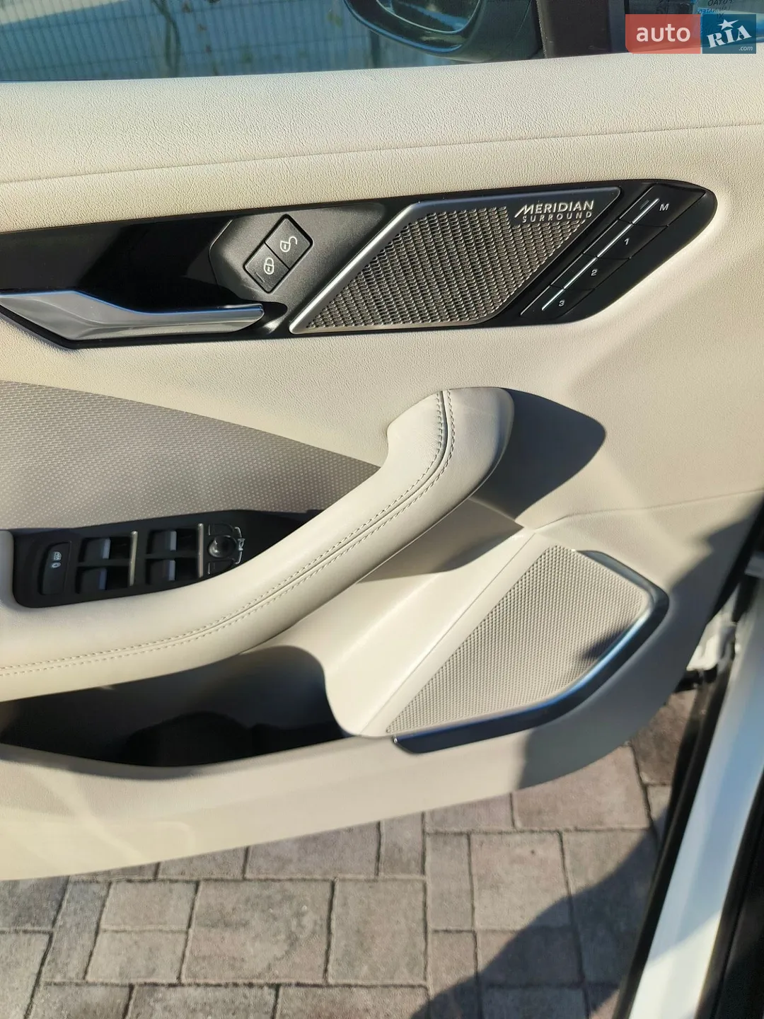 2019 Jaguar I-Pace - мініатюра 12