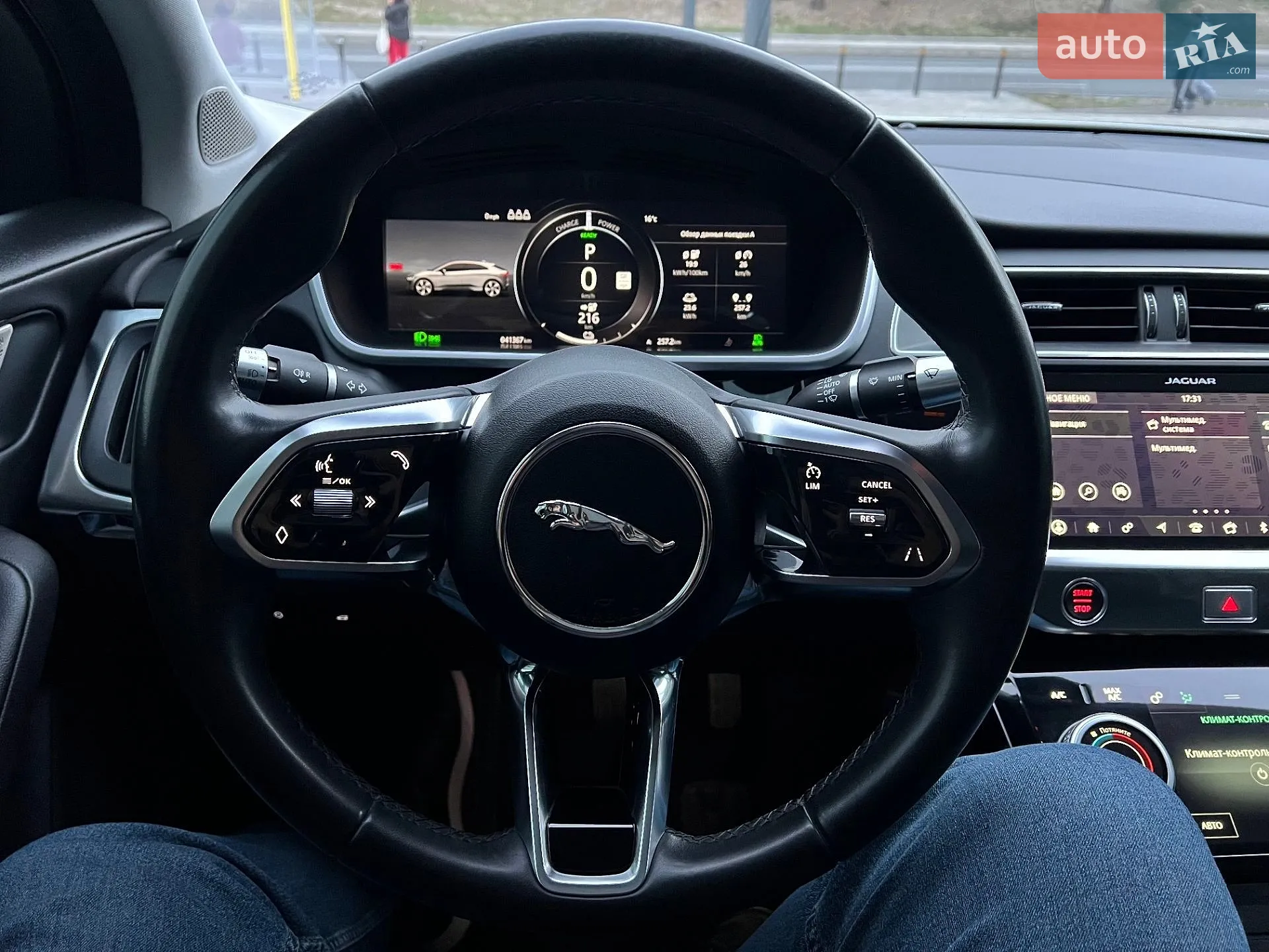2019 Jaguar I-Pace - мініатюра 30