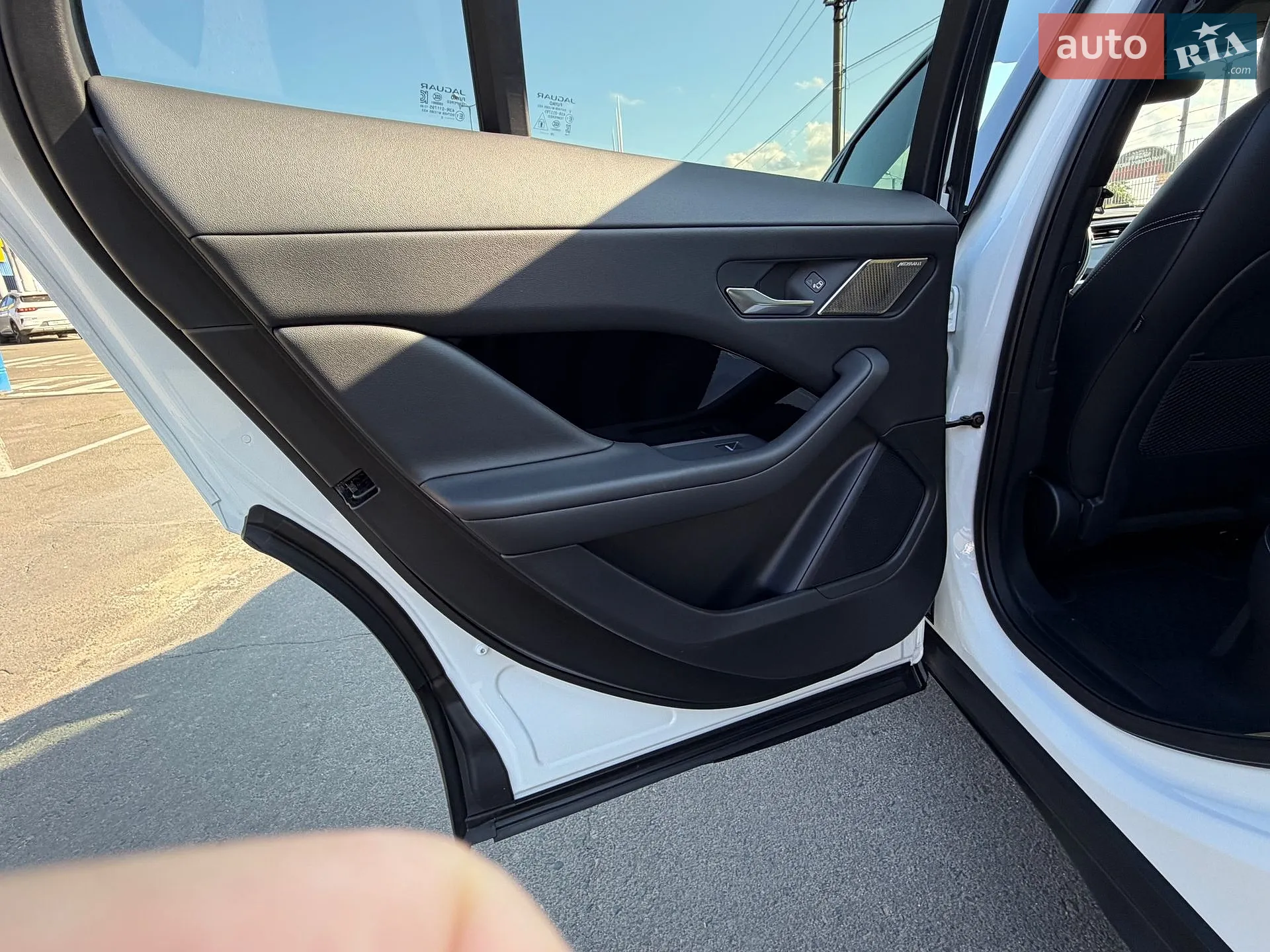 2020 Jaguar I-Pace - мініатюра 14