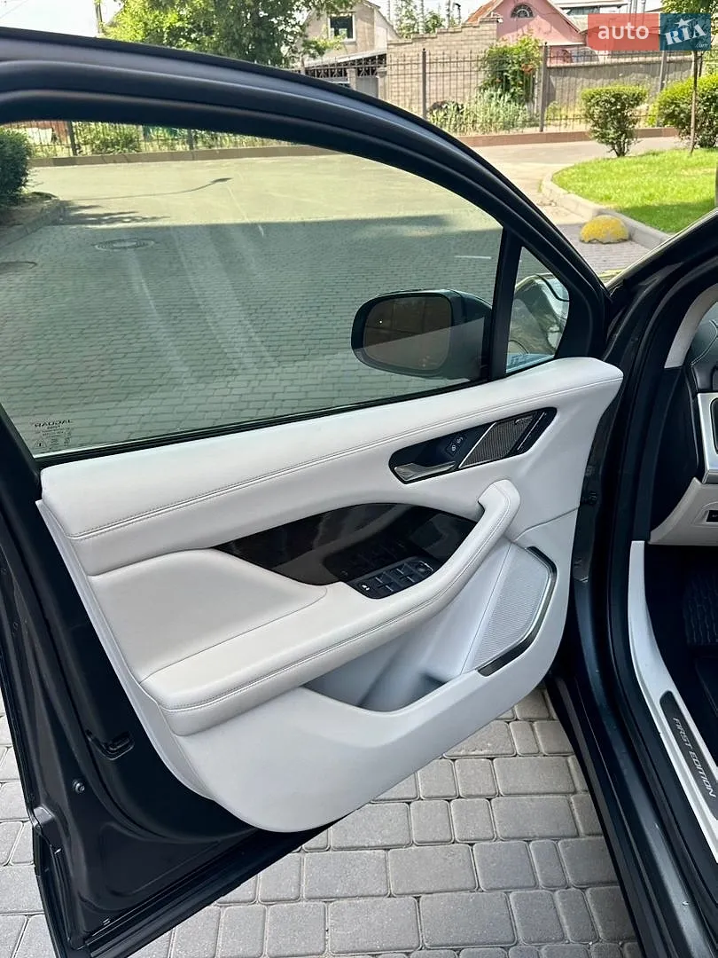2019 Jaguar I-Pace - мініатюра 10