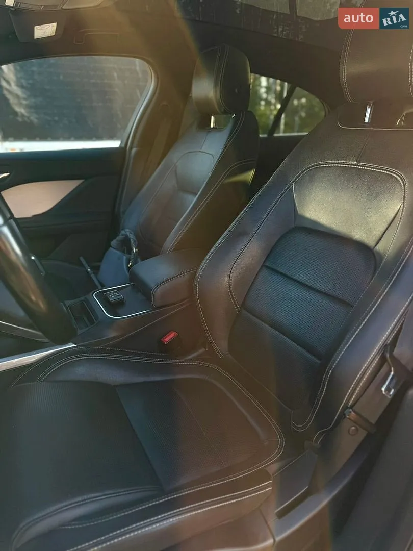 2019 Jaguar I-Pace - мініатюра 15