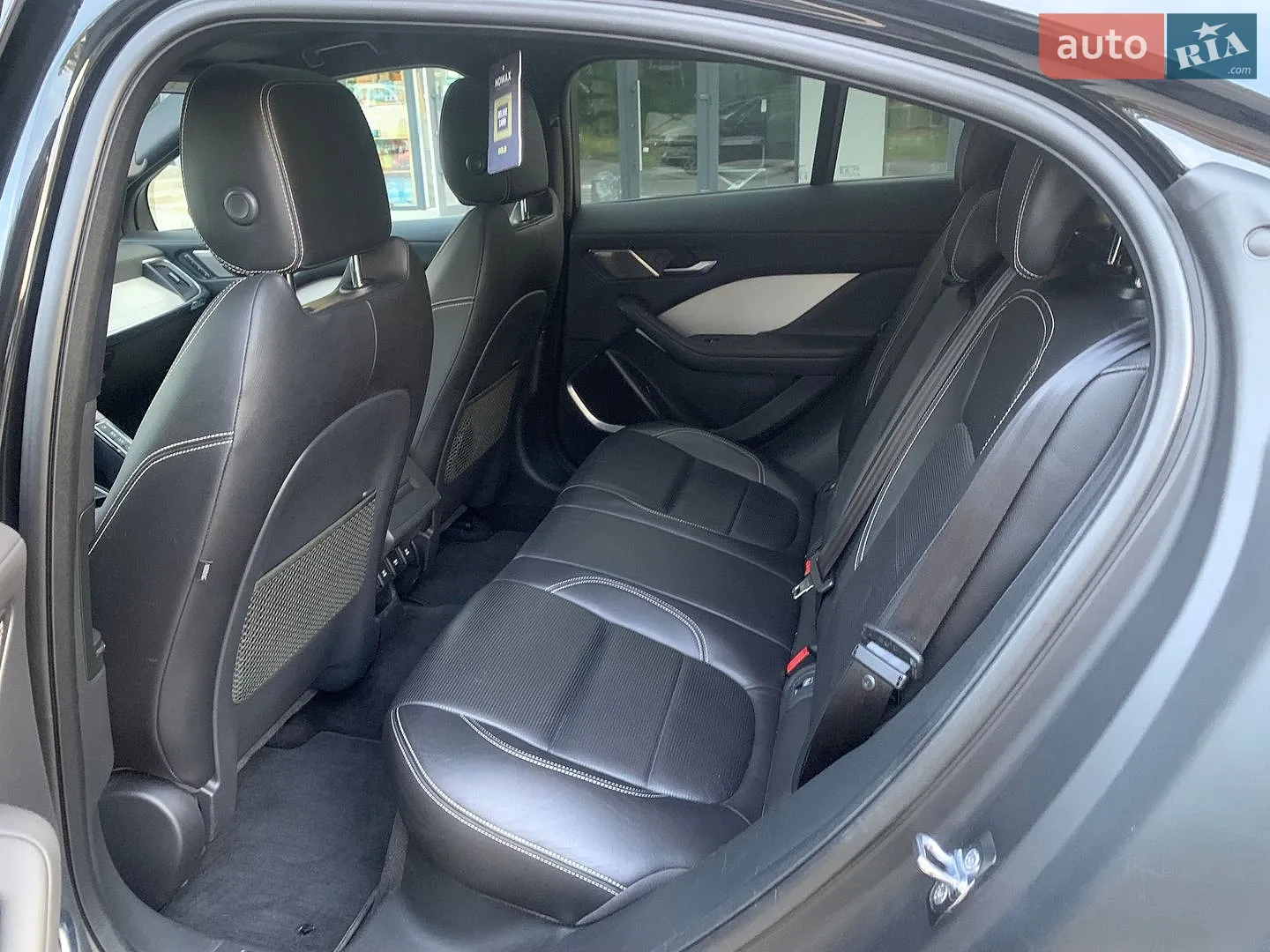2019 Jaguar I-Pace - мініатюра 28