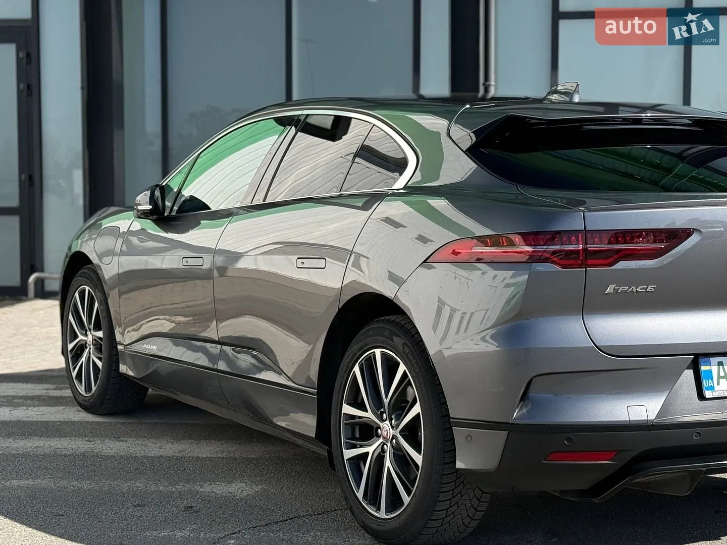 2019 Jaguar I-Pace - мініатюра 10