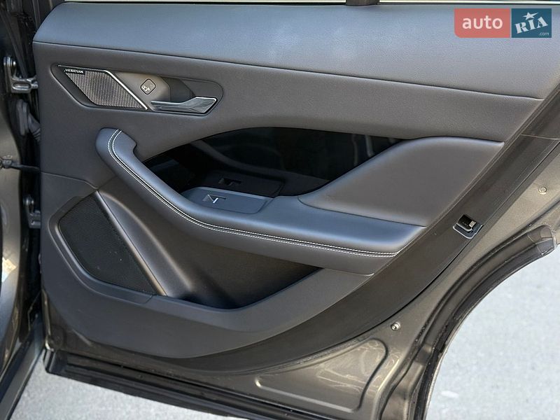 Внедорожник / Кроссовер Jaguar I-Pace 2019 в Киеве