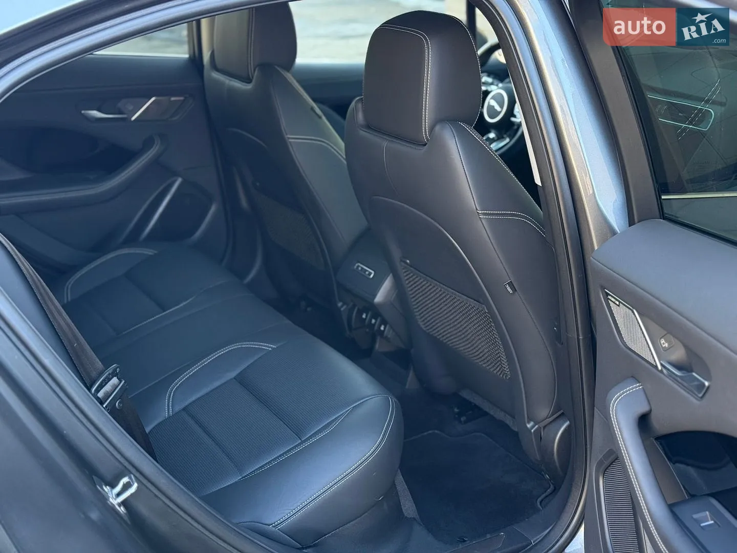 2019 Jaguar I-Pace - мініатюра 26