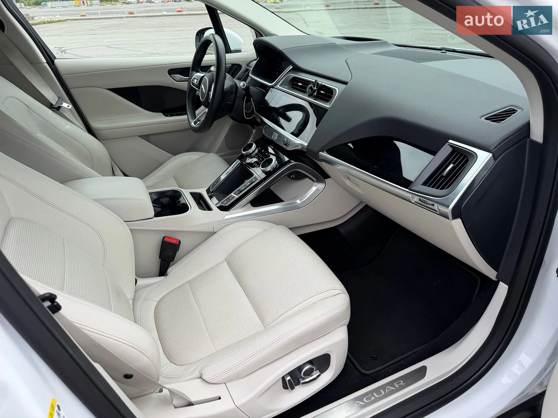 2020 Jaguar I-Pace - мініатюра 27