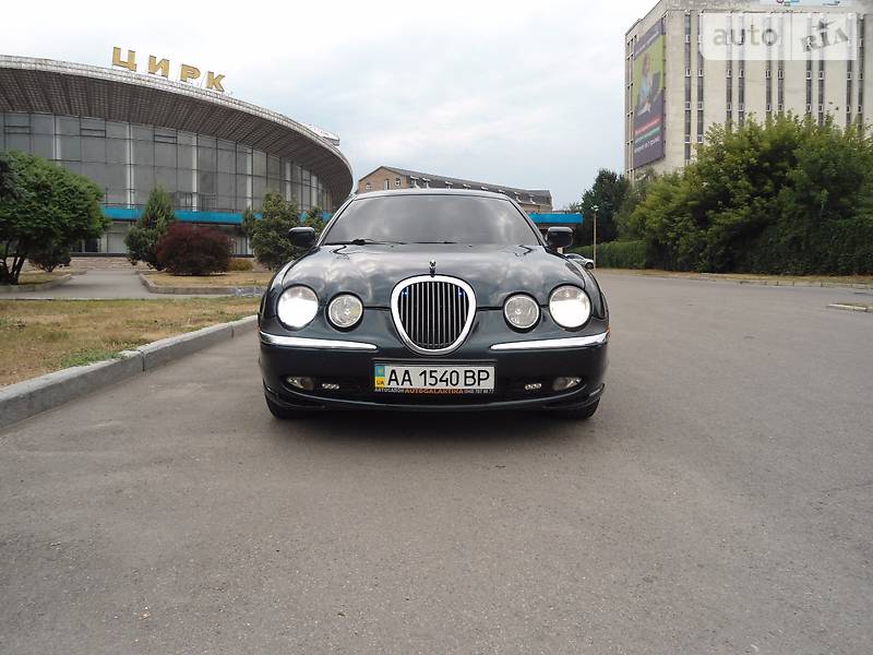 Седан Jaguar S-Type 2001 в Харькове