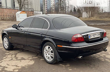 Седан Jaguar S-Type 2004 в Полтаве