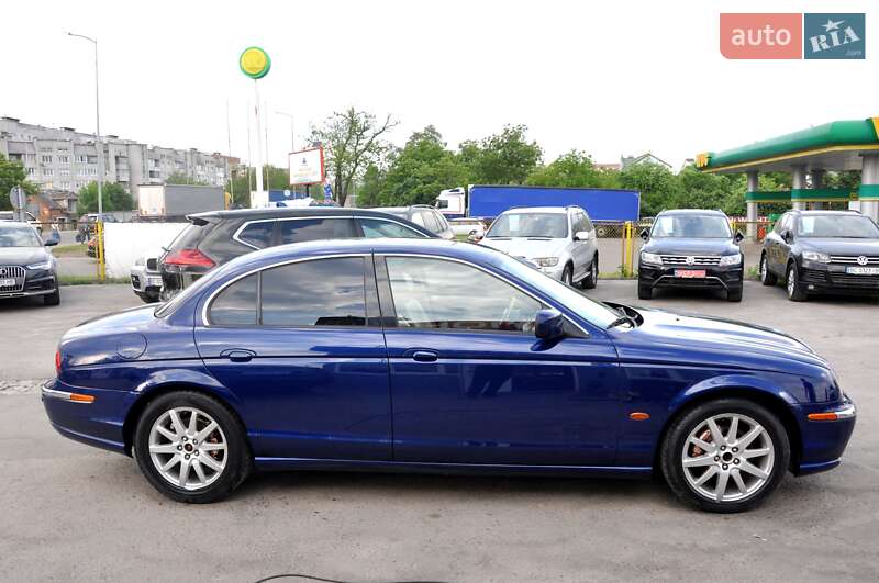 Седан Jaguar S-Type 2001 в Львові