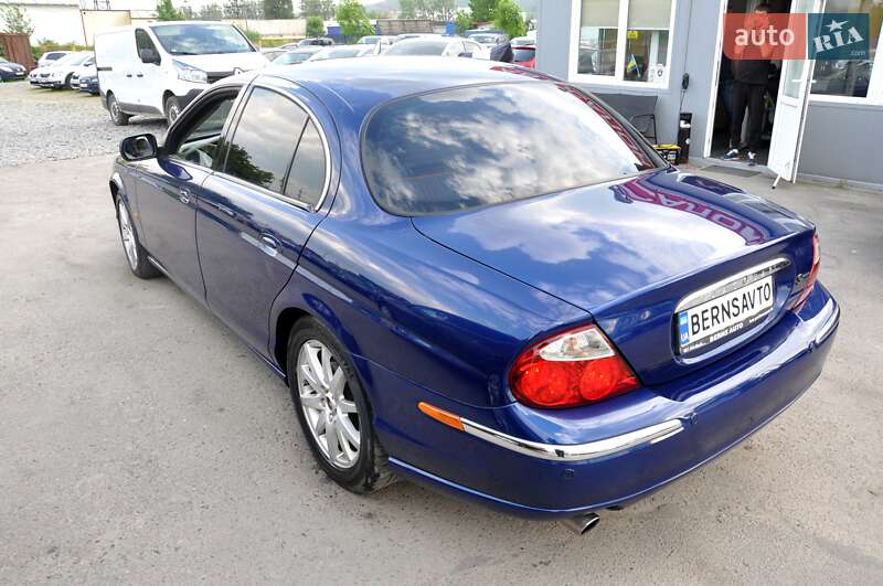 Седан Jaguar S-Type 2001 в Львові