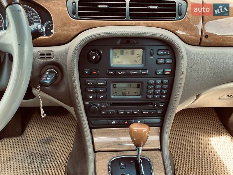 Седан Jaguar S-Type 2006 в Хмельницком