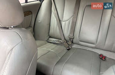 Седан Jaguar S-Type 2000 в 