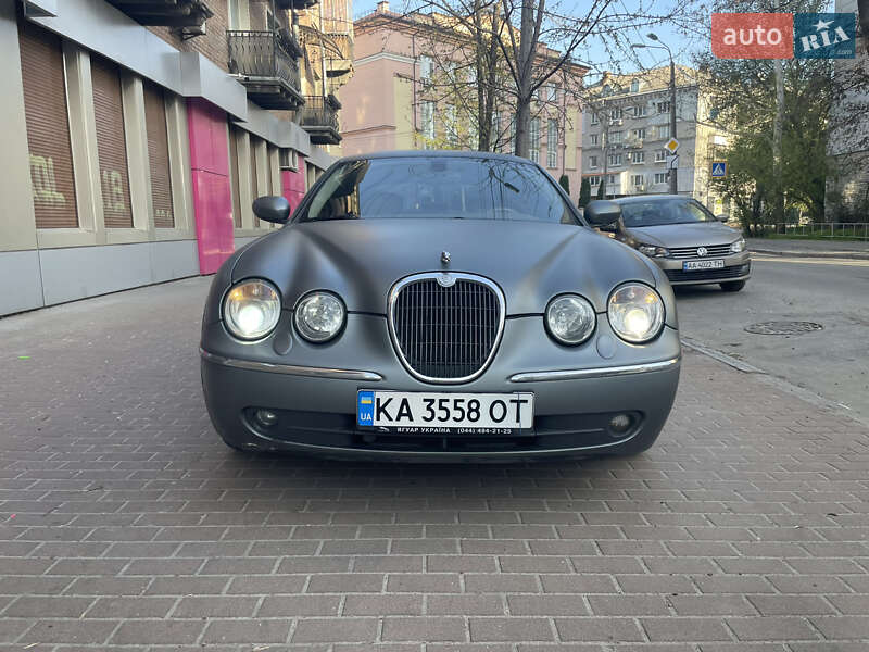 Седан Jaguar S-Type 2004 в Киеве