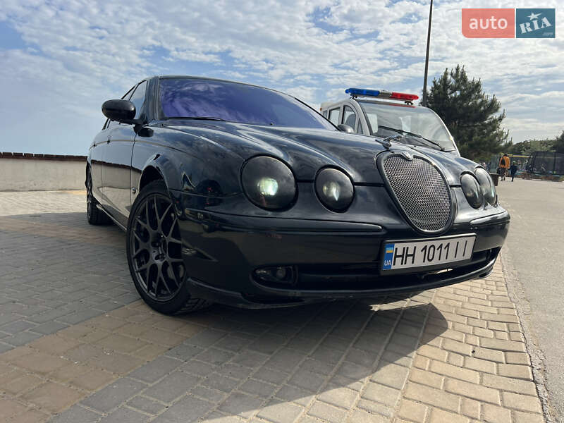 Седан Jaguar S-Type 2001 в 