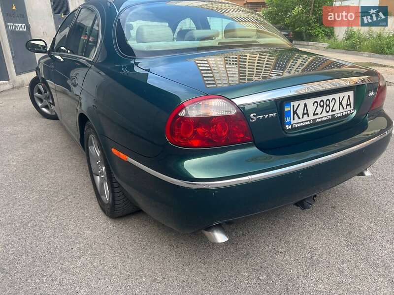 Седан Jaguar S-Type 2004 в Киеве